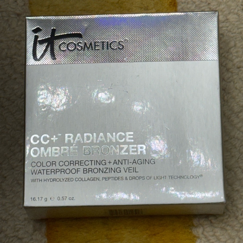 IT Cosmetics Silver CC+ Radiance Bronzer